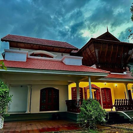 Dream Palace Alappuzha Luaran gambar
